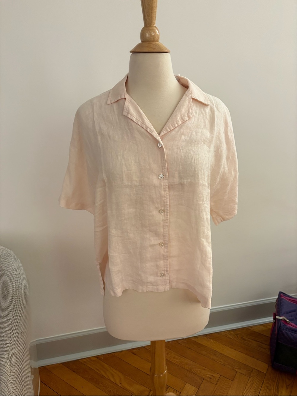 JAMES PERSE Pale Pink Short-Sleeve Linen Button-Up Top